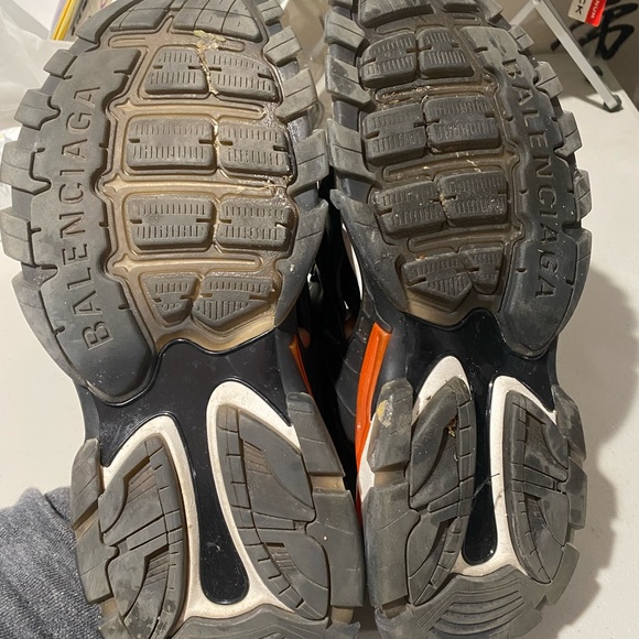 Balenciaga men’s sandals red strip style no box 90% new - Picture 2 of 4